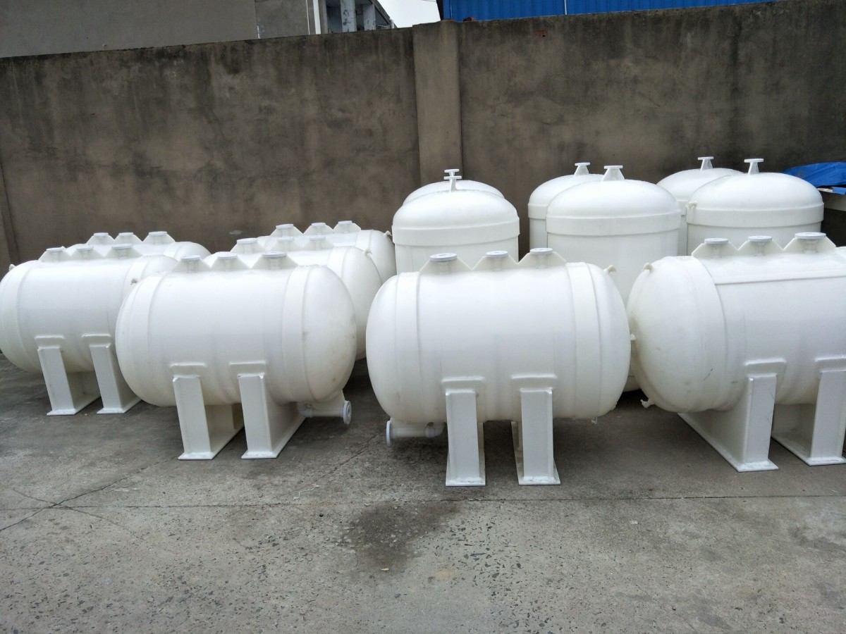 PP储罐.jpg