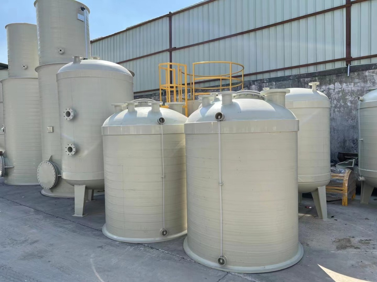 PPH储罐.jpg