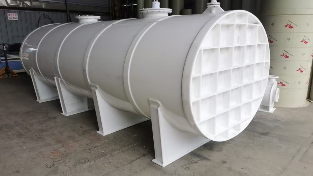 PP储罐.jpg